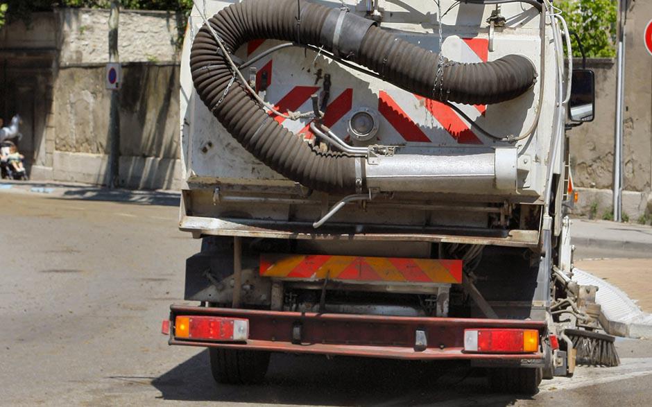 camion pompage assainissement Lardy